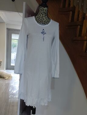 White Long Sleeve Ruffle Hem Nightgown with Blue Floral Cross